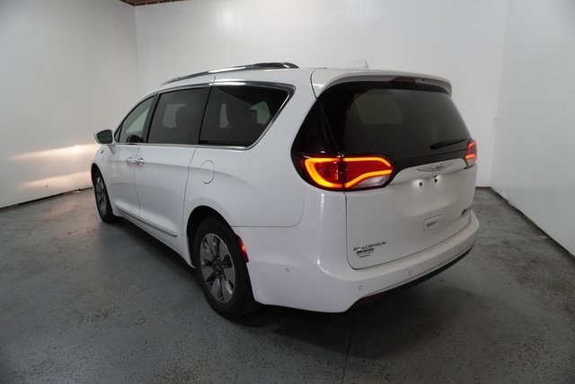 Used 2018 Chrysler Pacifica Hybrid Limited with VIN 2C4RC1N77JR230278 for sale in Mishawaka, IN