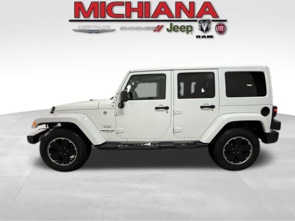 Used 2017 Jeep Wrangler JK Unlimited Sahara 4x4 SUV