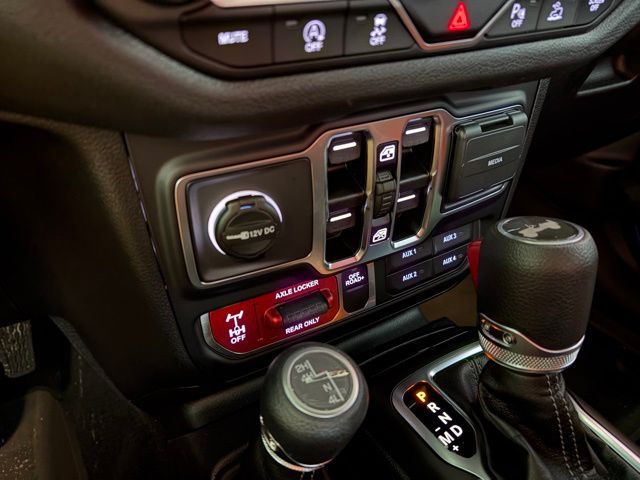 2026 Jeep Wrangler 4-Door Willys - Photo 18