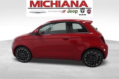2024 FIAT 500e INSPI(RED) Hatchback