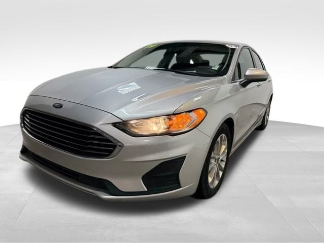 Used 2019 Ford Fusion SE with VIN 3FA6P0HD2KR146468 for sale in Mishawaka, IN