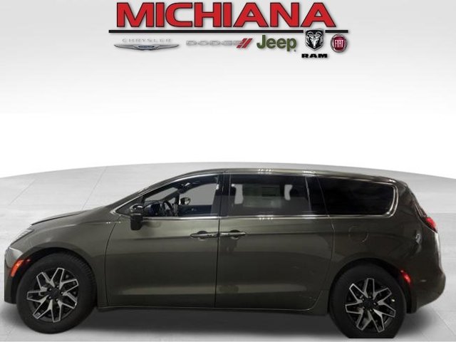 Chrysler Pacifica