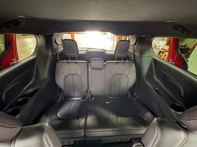 2026 Chrysler Pacifica Select - Photo 21