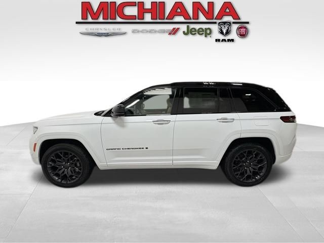 2025 Jeep Grand Cherokee Summit Reserve's photo