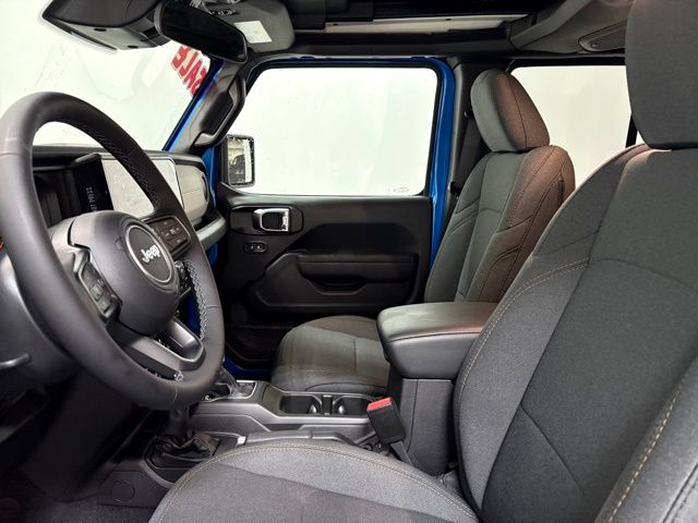 2026 Jeep Wrangler 4-Door Willys - Photo 13