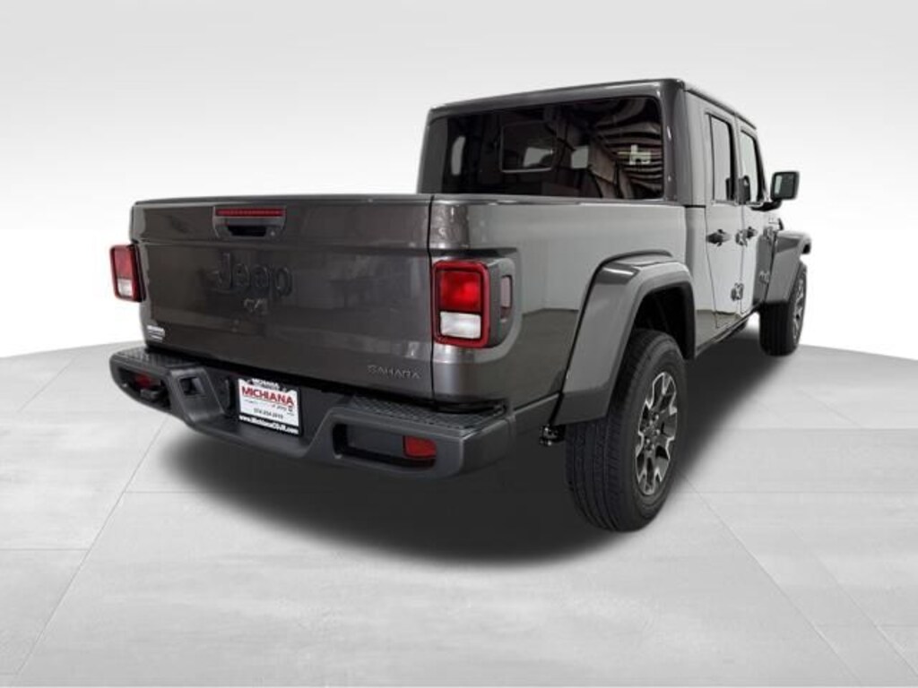 New 2026 Jeep Gladiator Sahara Pickup