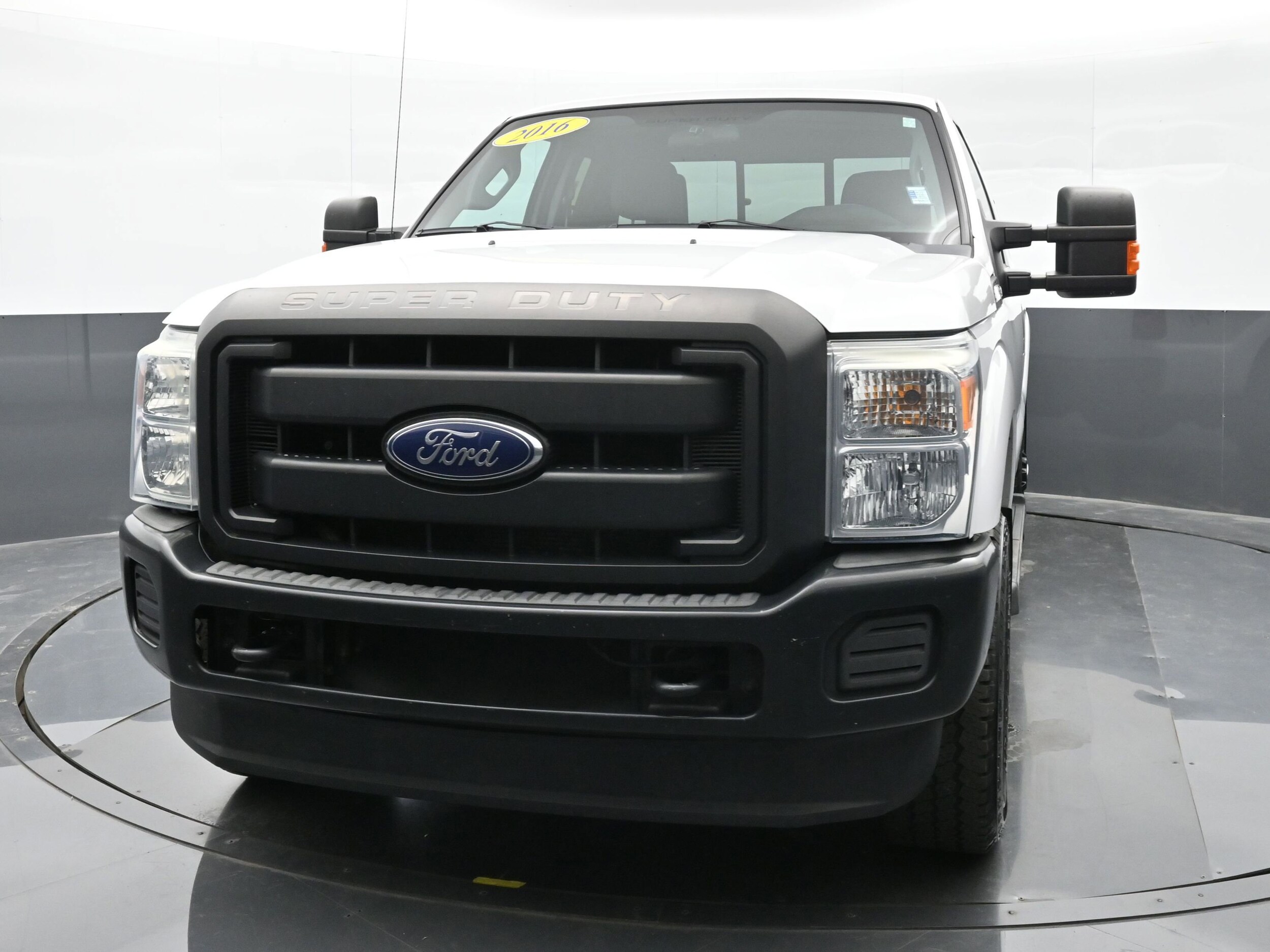 2016 Ford F-250 XL photo 3