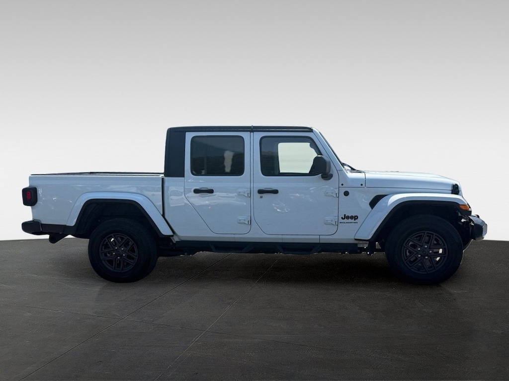 Used 2025 Jeep Gladiator Sport S Sport S 4x4