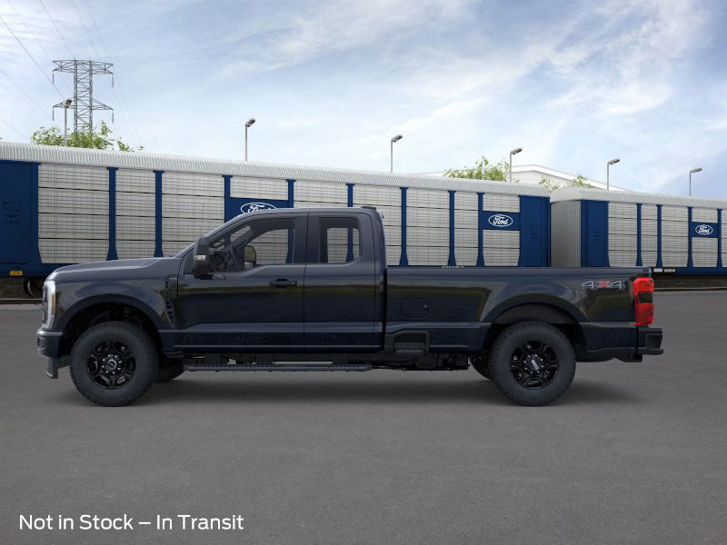 2025 Ford F-250 photo 3