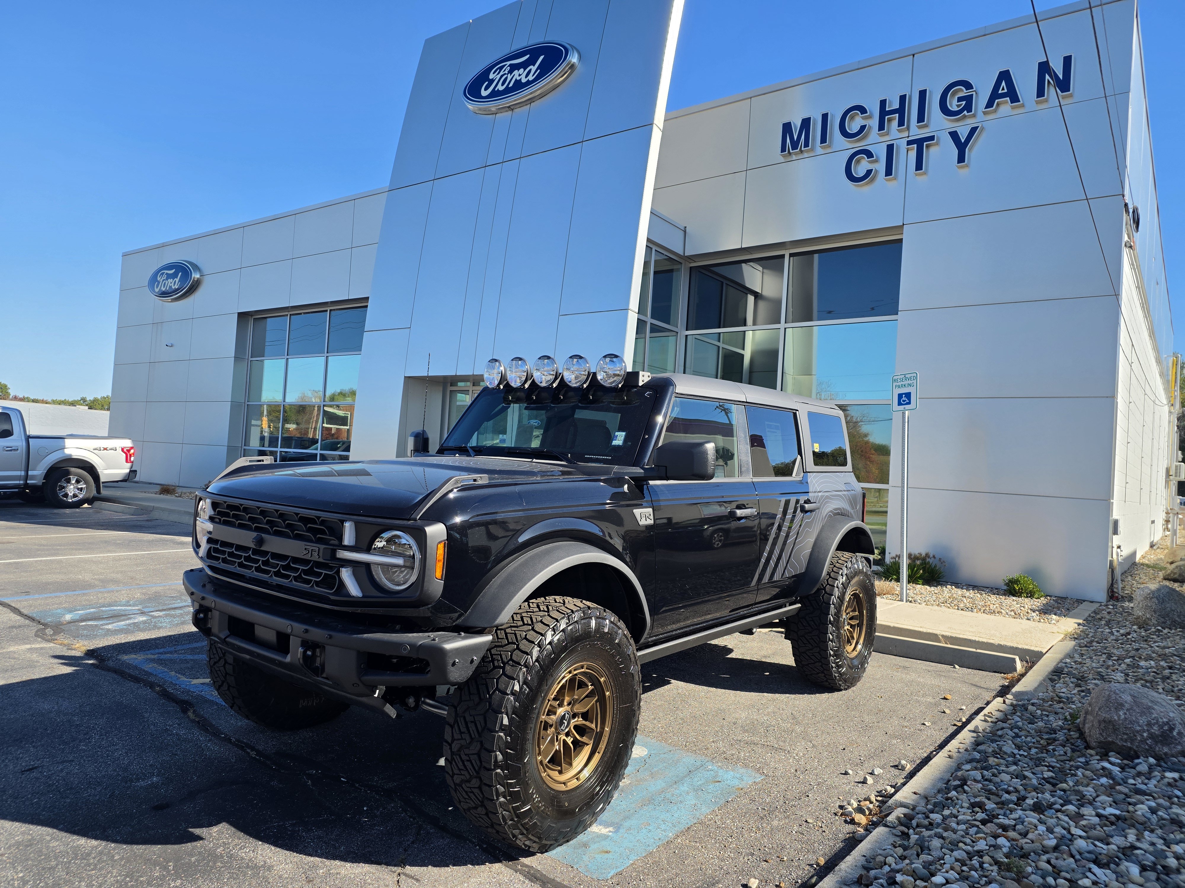 Ford Bronco RTR Badlands in Shadow Black at Michigan City Ford