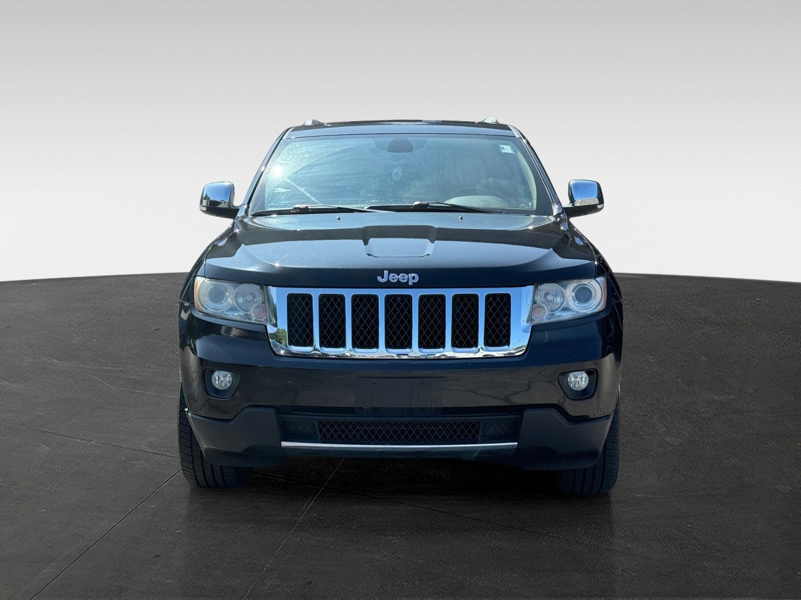 Used 2011 Jeep Grand Cherokee Overland with VIN 1J4RR6GT5BC551536 for sale in Michigan City, IN