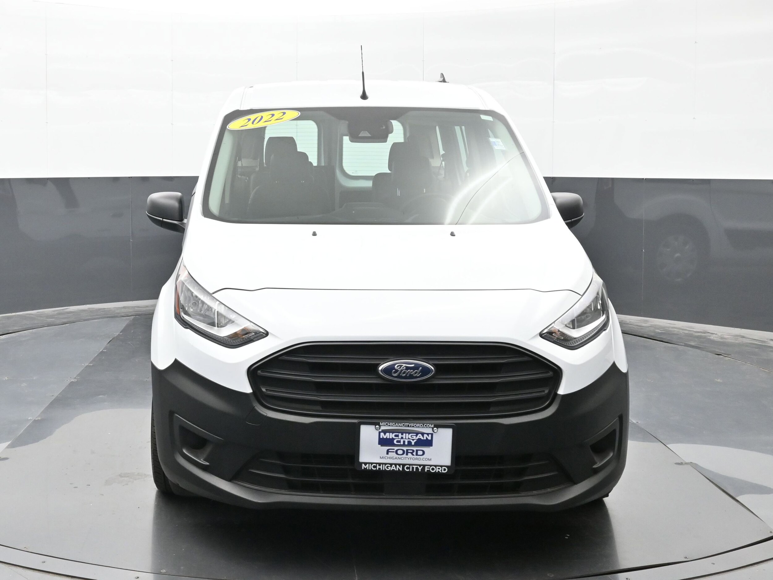 2022 Ford Transit XL photo 2