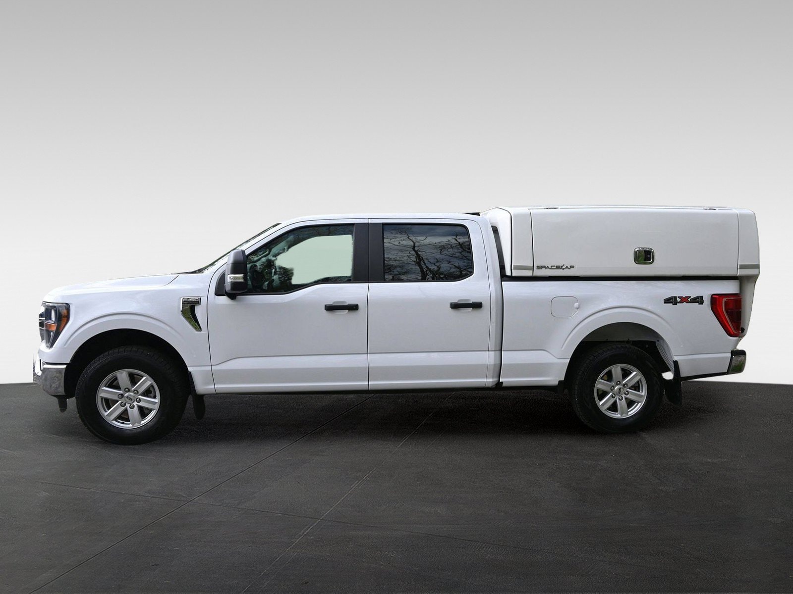 2023 Ford F-150 XLT - Photo 7