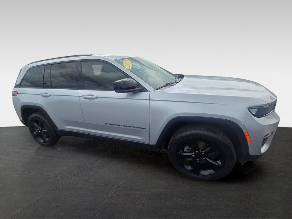 Used 2022 Jeep Grand Cherokee Altitude Altitude 4x4
