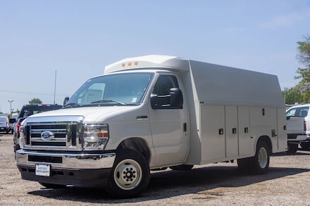 2024 Ford Econoline Cutaway E-350 SRW VAN