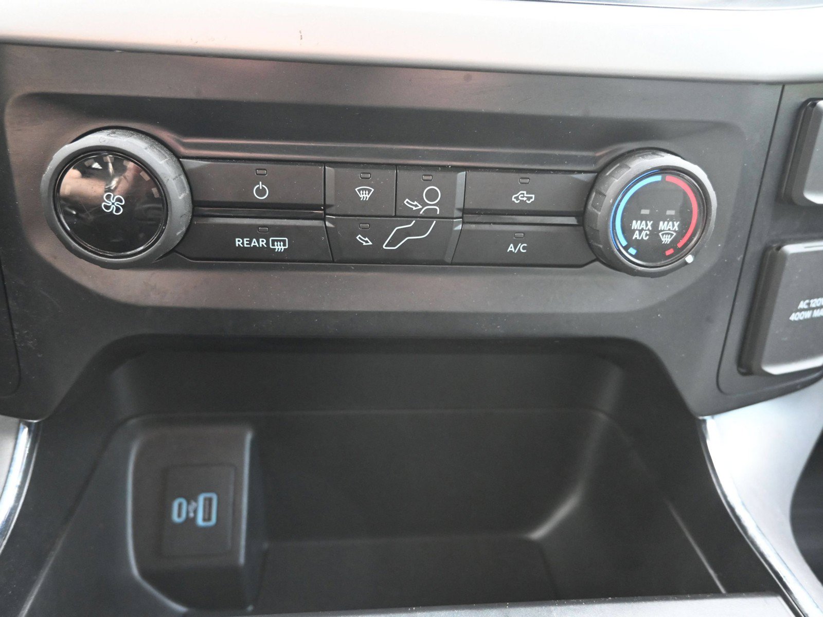 2023 Ford F-150 XLT - Photo 23