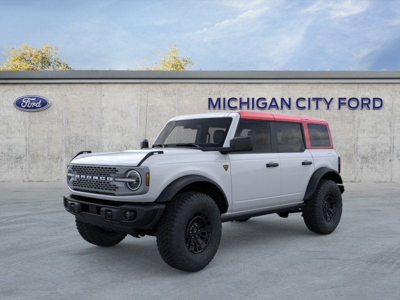 Ford Bronco Badlands in Oxford White