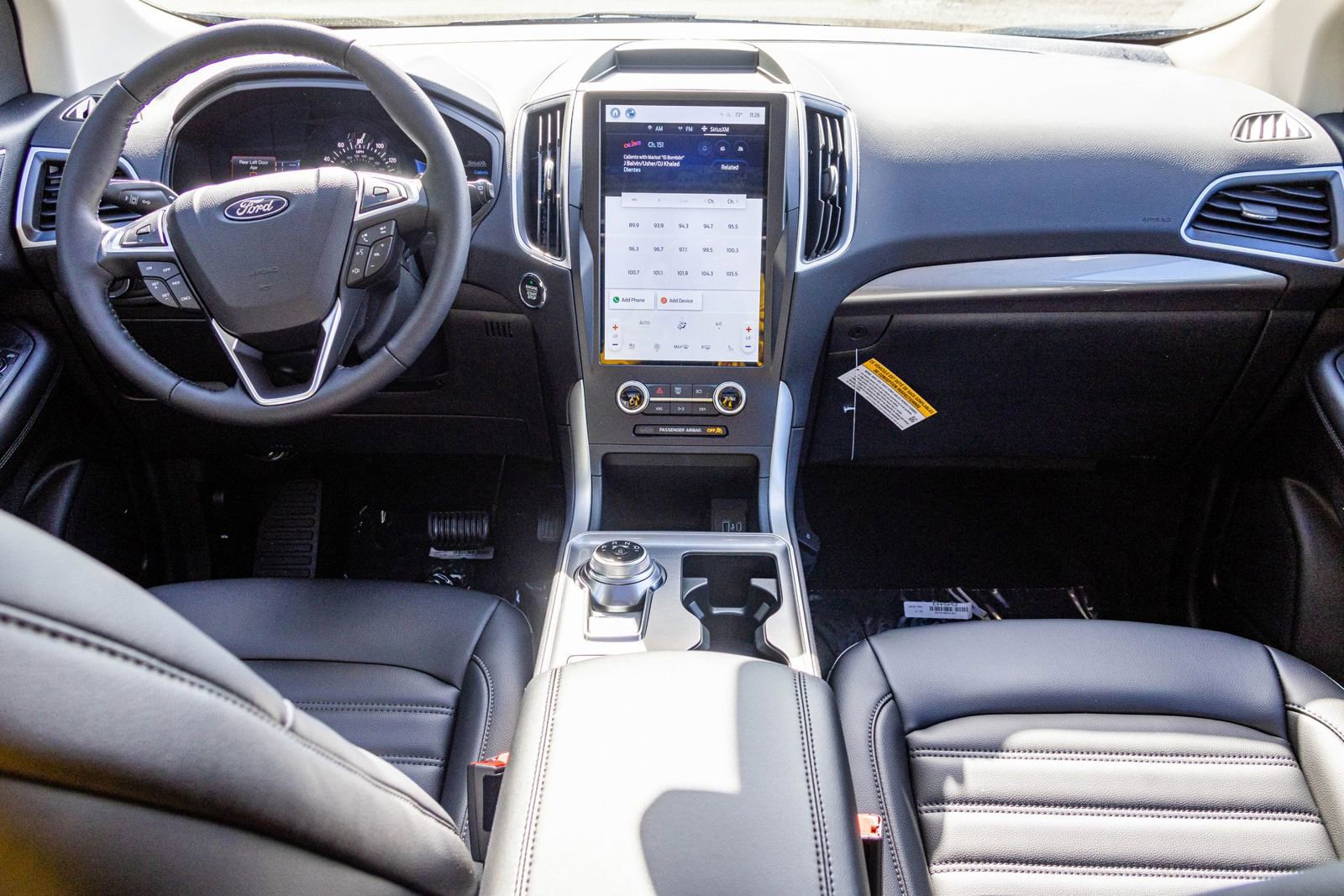 2024 Ford Edge SEL photo 4
