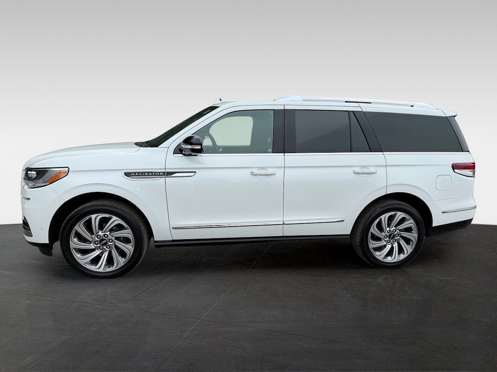 Used 2024 Lincoln Navigator Premiere Premiere 4x4