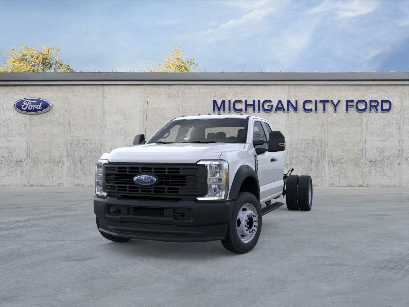 2026 Ford F-450 photo 2