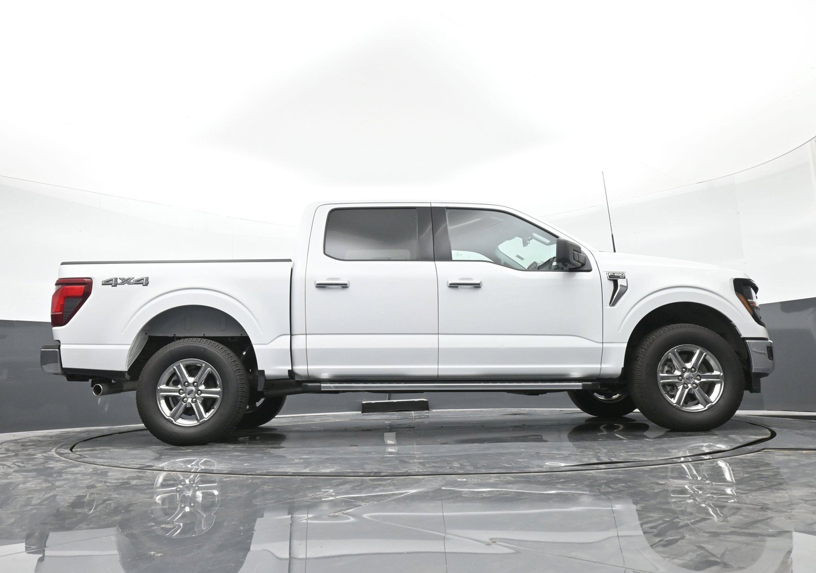 2024 Ford F-150 XLT - Photo 45