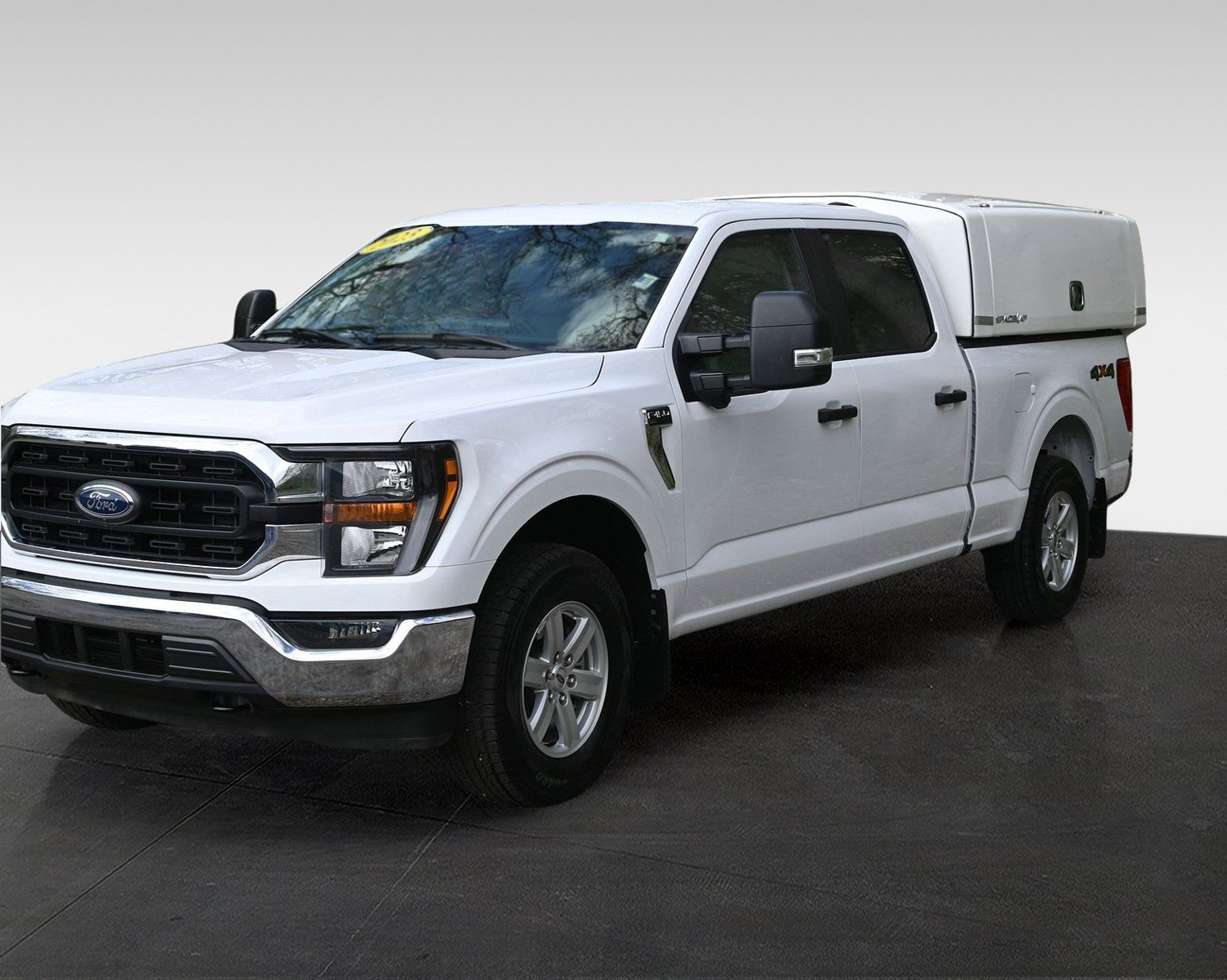 2023 Ford F-150 XLT - Photo 4