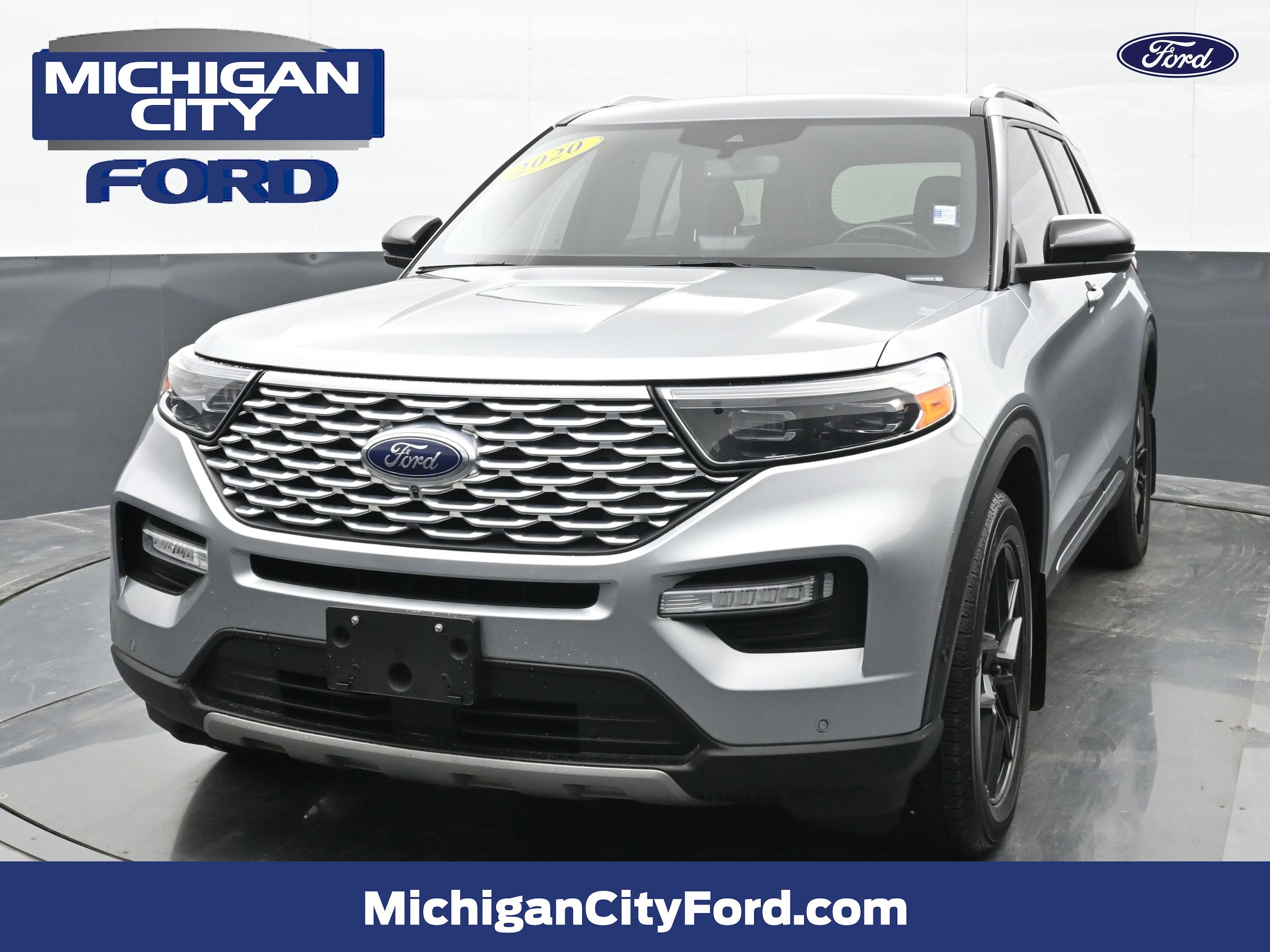 2020 Ford Explorer Platinum's photo