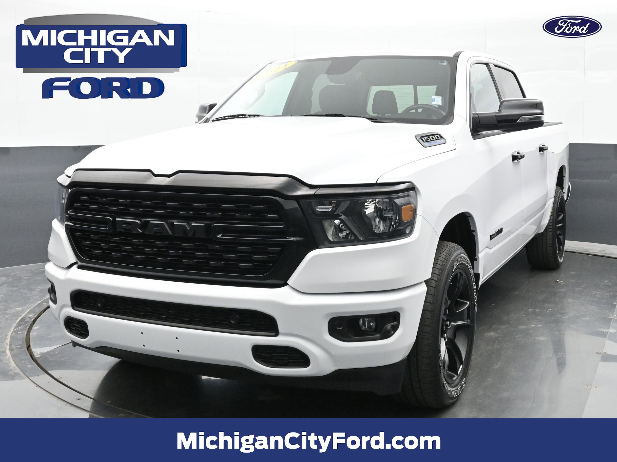 2023 RAM 1500 Big Horn/Lone Star 4x4 Crew Cab 5'7's photo