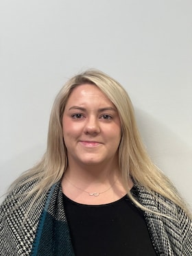 Staff member Erin Heeg from ID_4624fd365a94