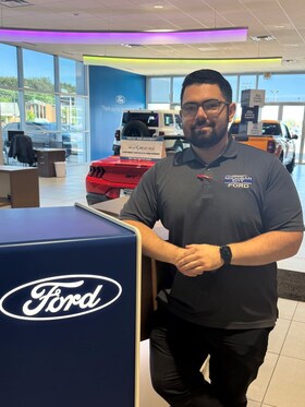 Staff member Rick Rosado from ID_4624fd365a94
