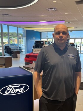 Staff member Kevin Harrington from ID_4624fd365a94