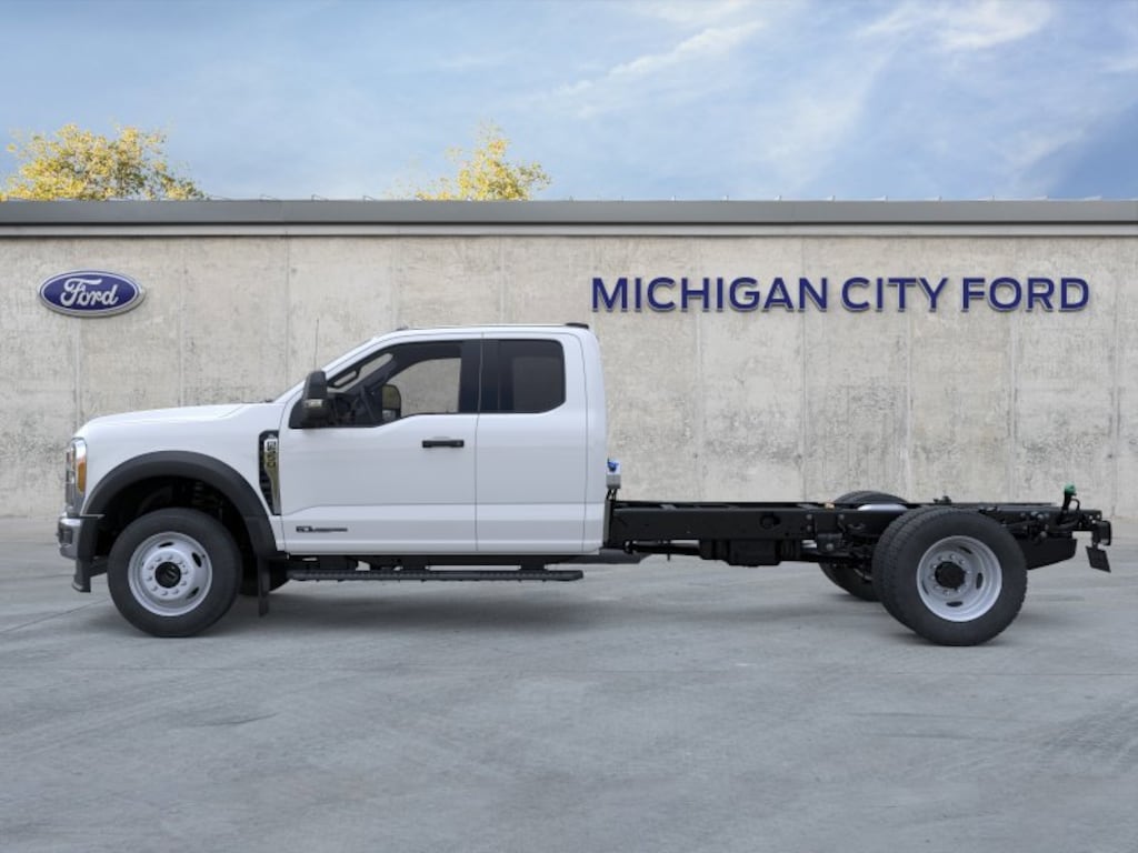 New 2025 Ford Chassis Cab F-550® XL TRUCK