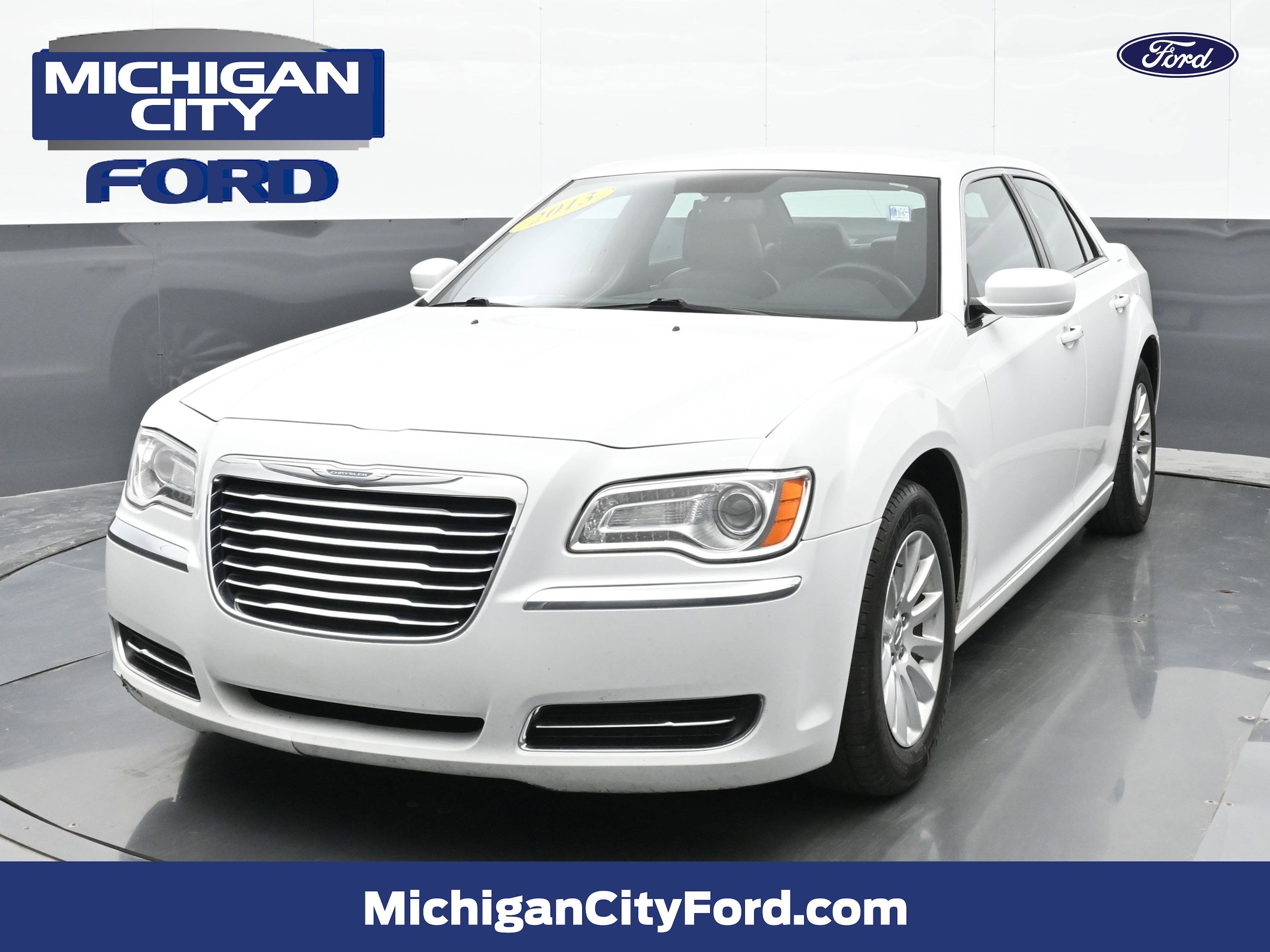 2013 Chrysler 300 -'s photo