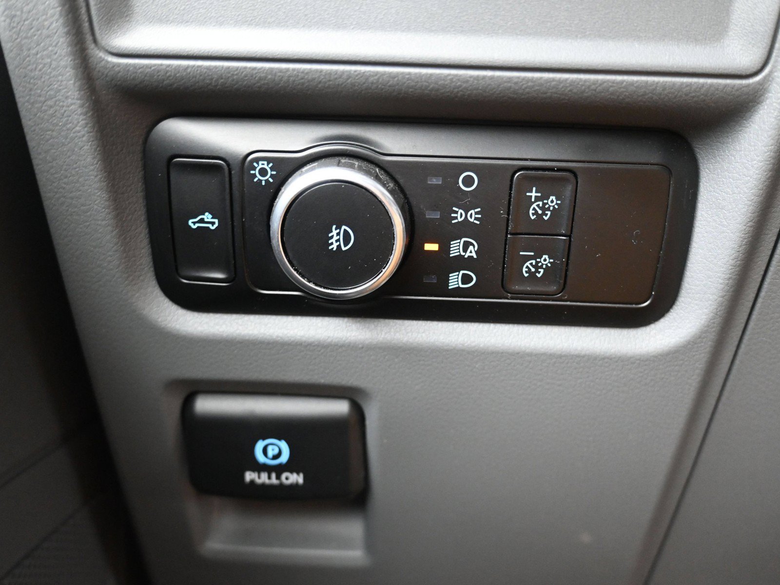 2024 Ford F-150 XLT - Photo 12