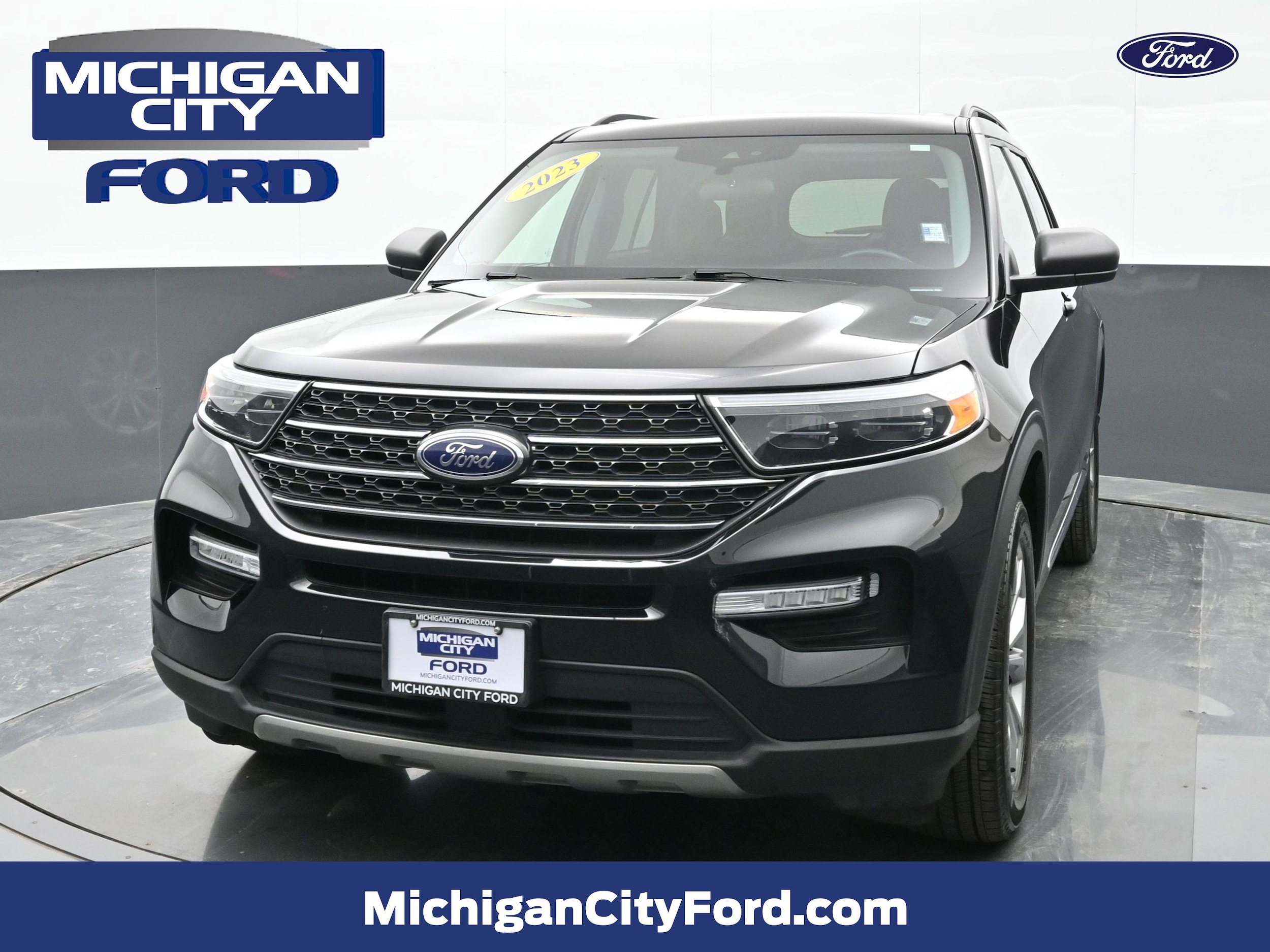 2023 Ford Explorer XLT's photo