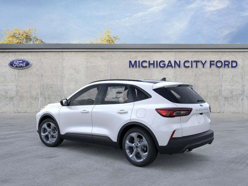 2025 Ford Escape ST-Line photo 4