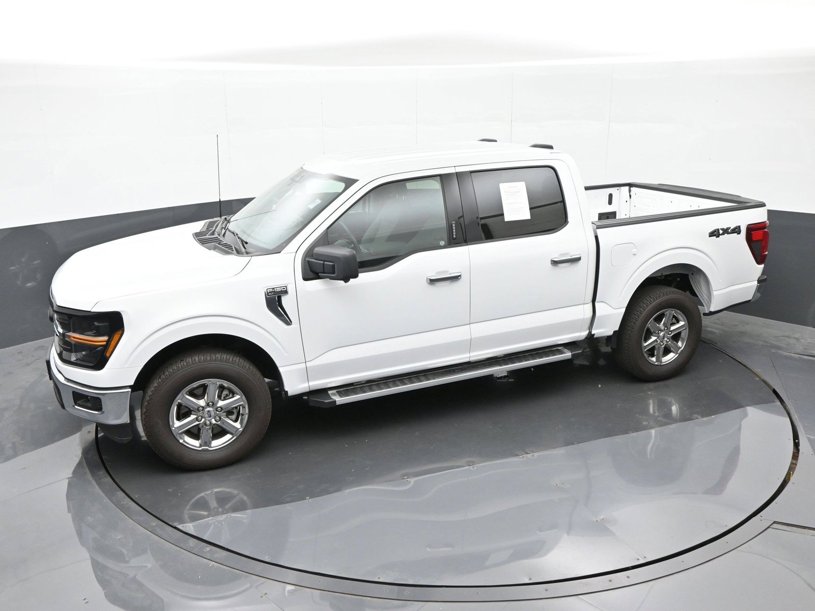 2024 Ford F-150 XLT - Photo 32