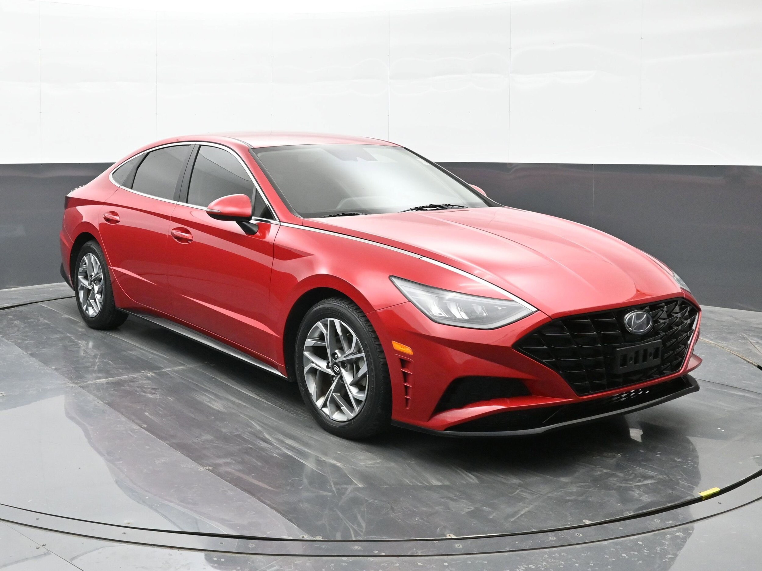 2020 Hyundai Sonata SEL photo 2