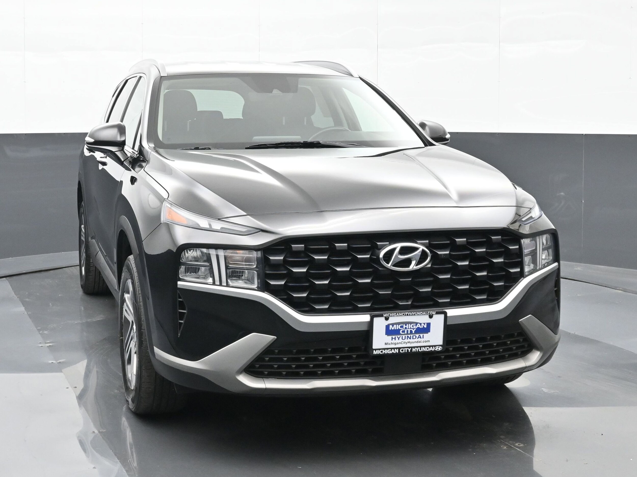 2023 Hyundai Santa Fe SEL photo 2