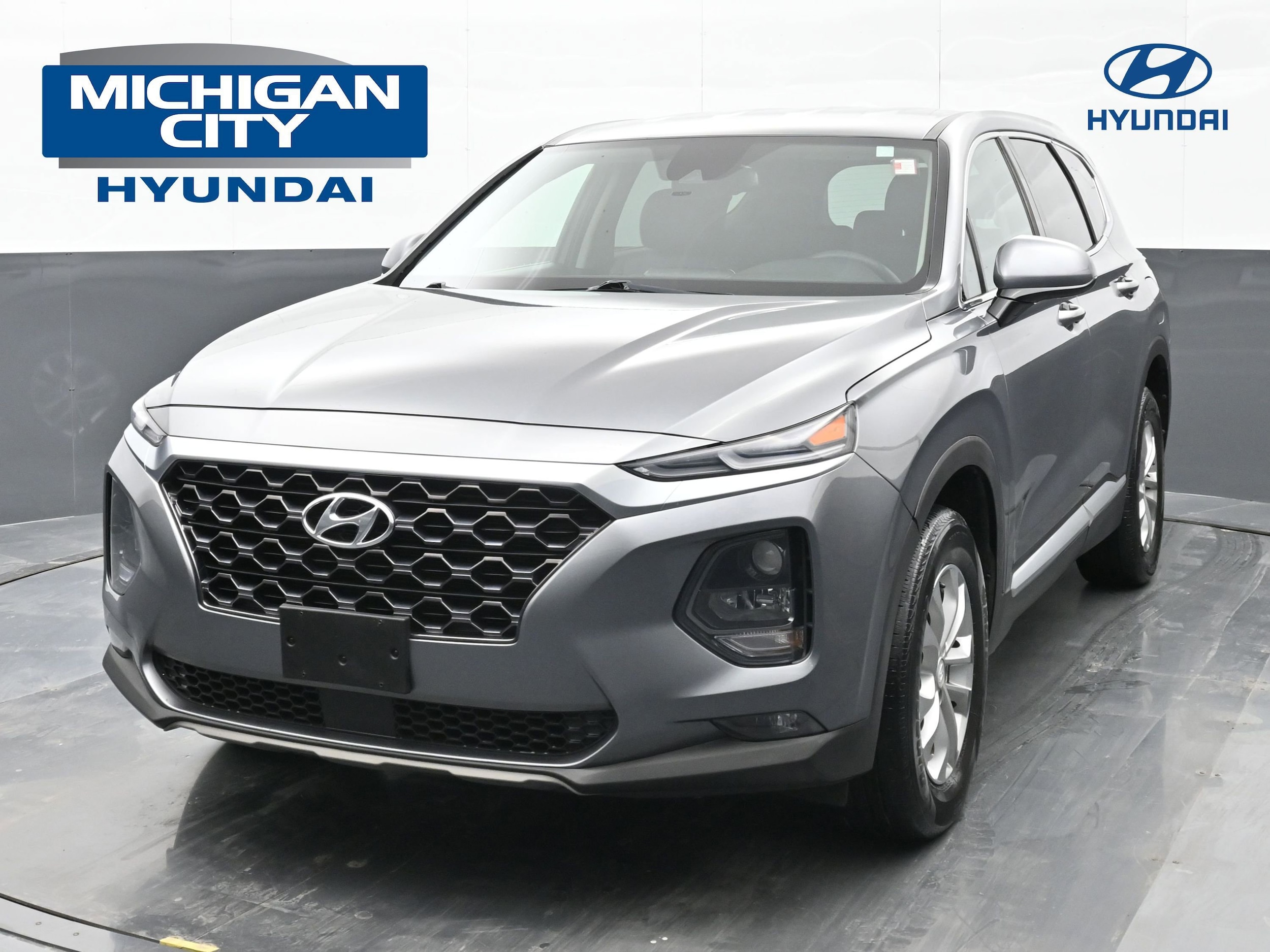 2019 Hyundai Santa Fe SEL's photo