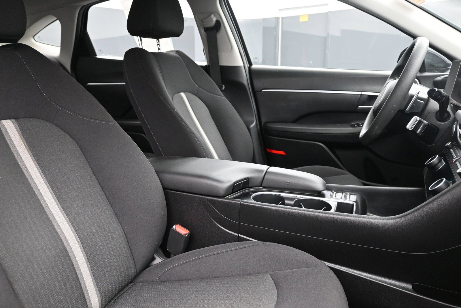 2024 Hyundai Sonata SEL - Photo 27