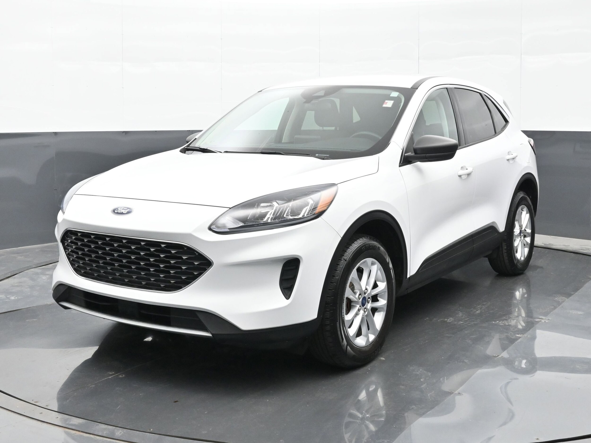 2022 Ford Escape SE photo 4