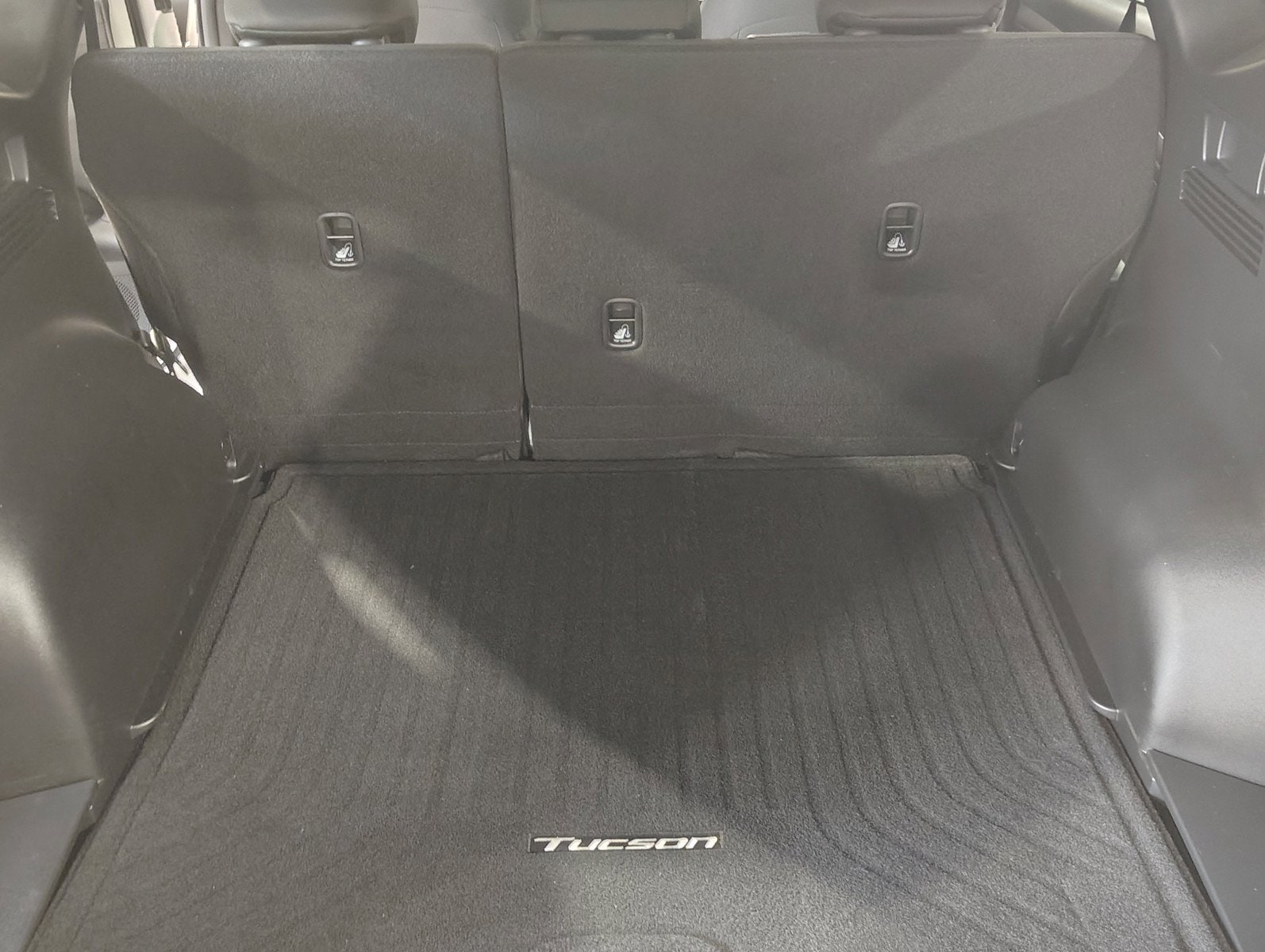 2025 Hyundai Tucson SE - Photo 22
