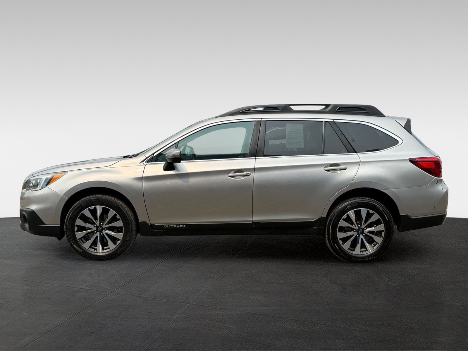 2015 Subaru Outback Limited - Photo 8