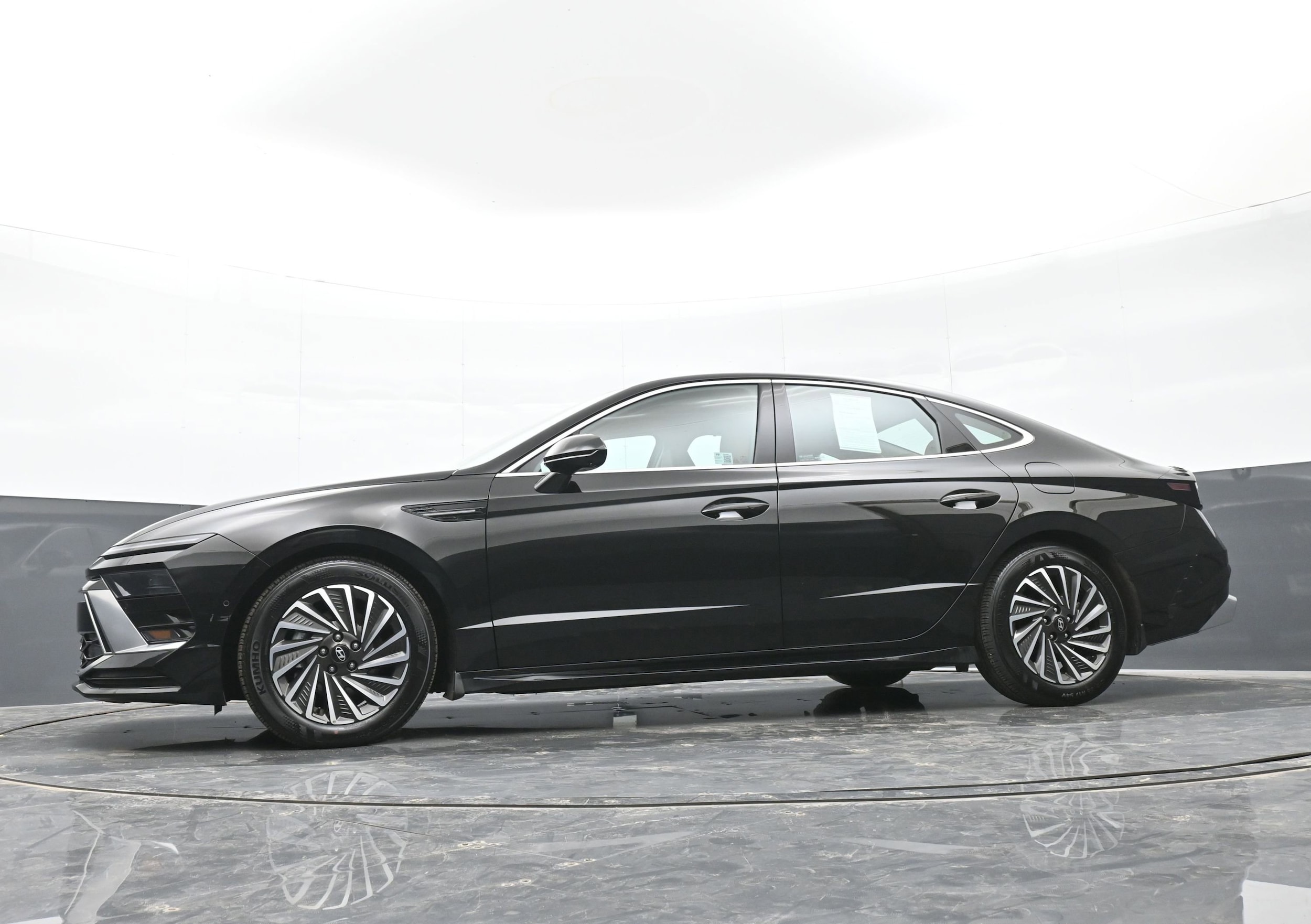 2025 Hyundai Sonata Hybrid Limited - Photo 45