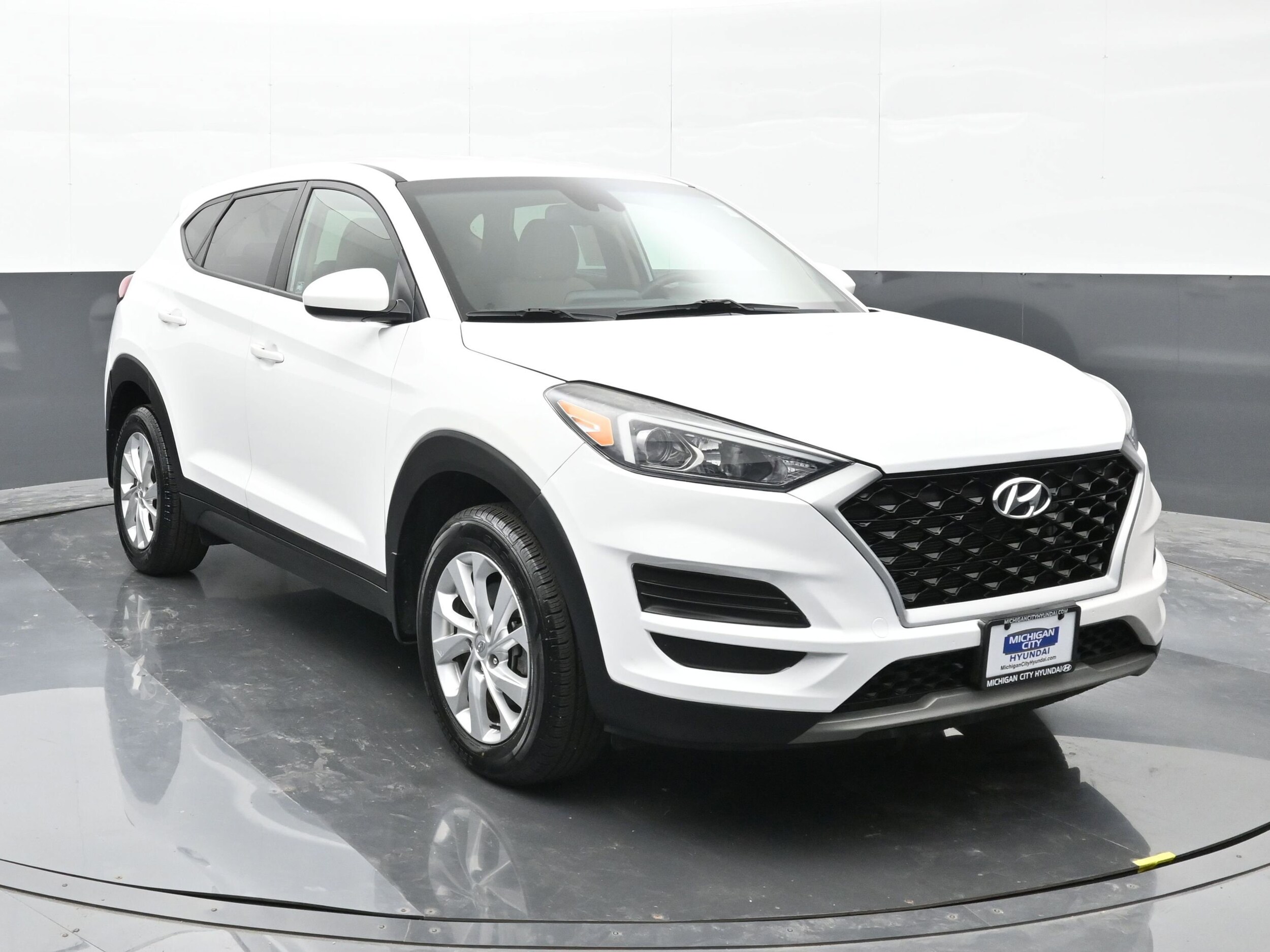2020 Hyundai Tucson SE photo 2