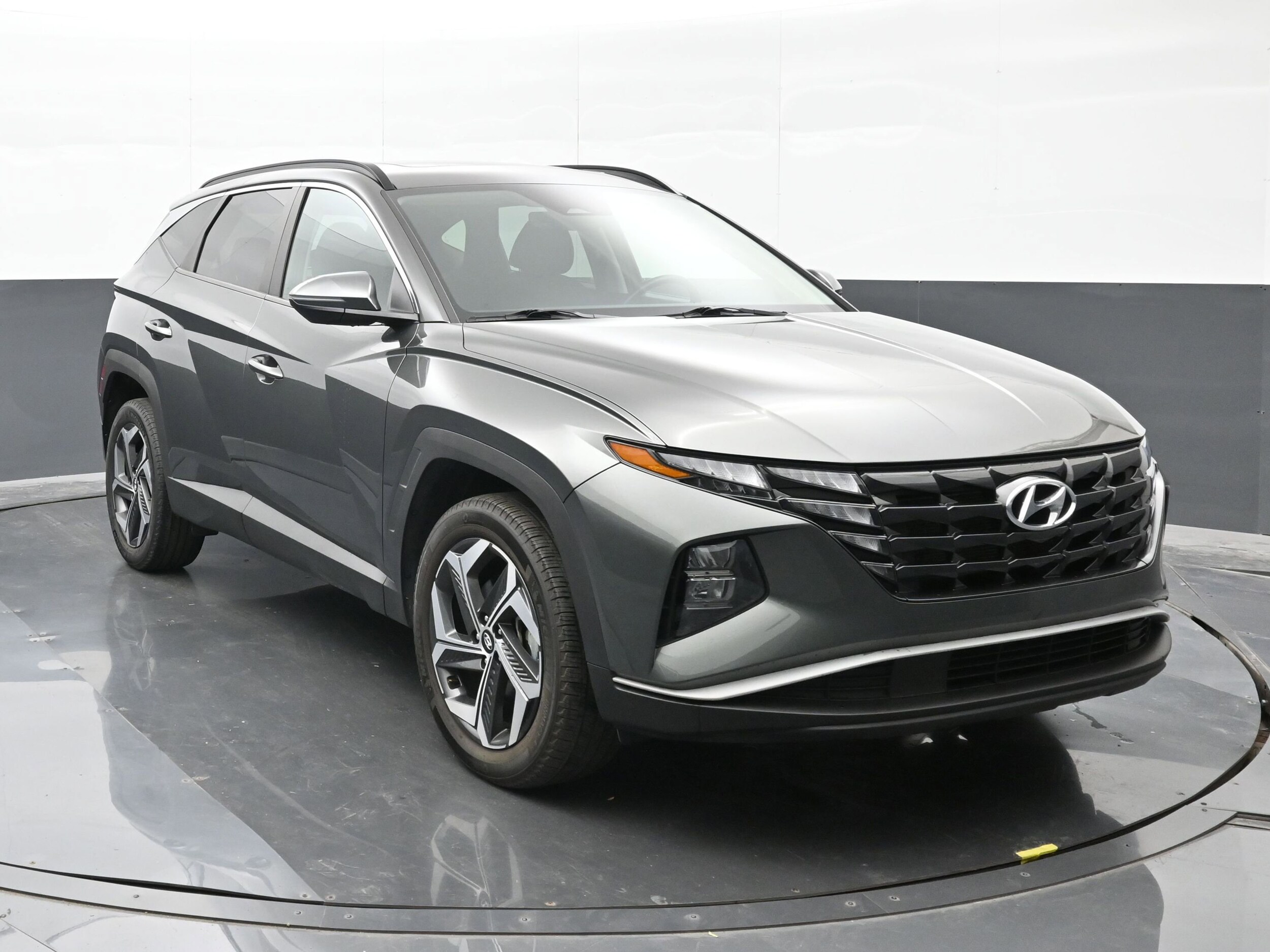 2022 Hyundai Tucson SEL Convenience photo 2