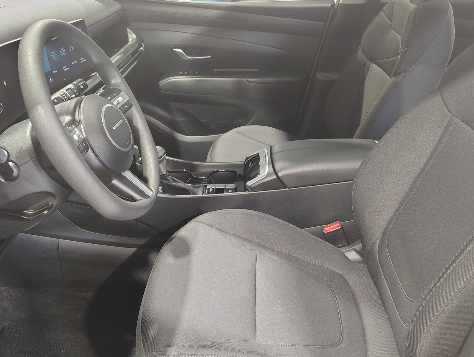 2025 Hyundai Tucson SE - Photo 20