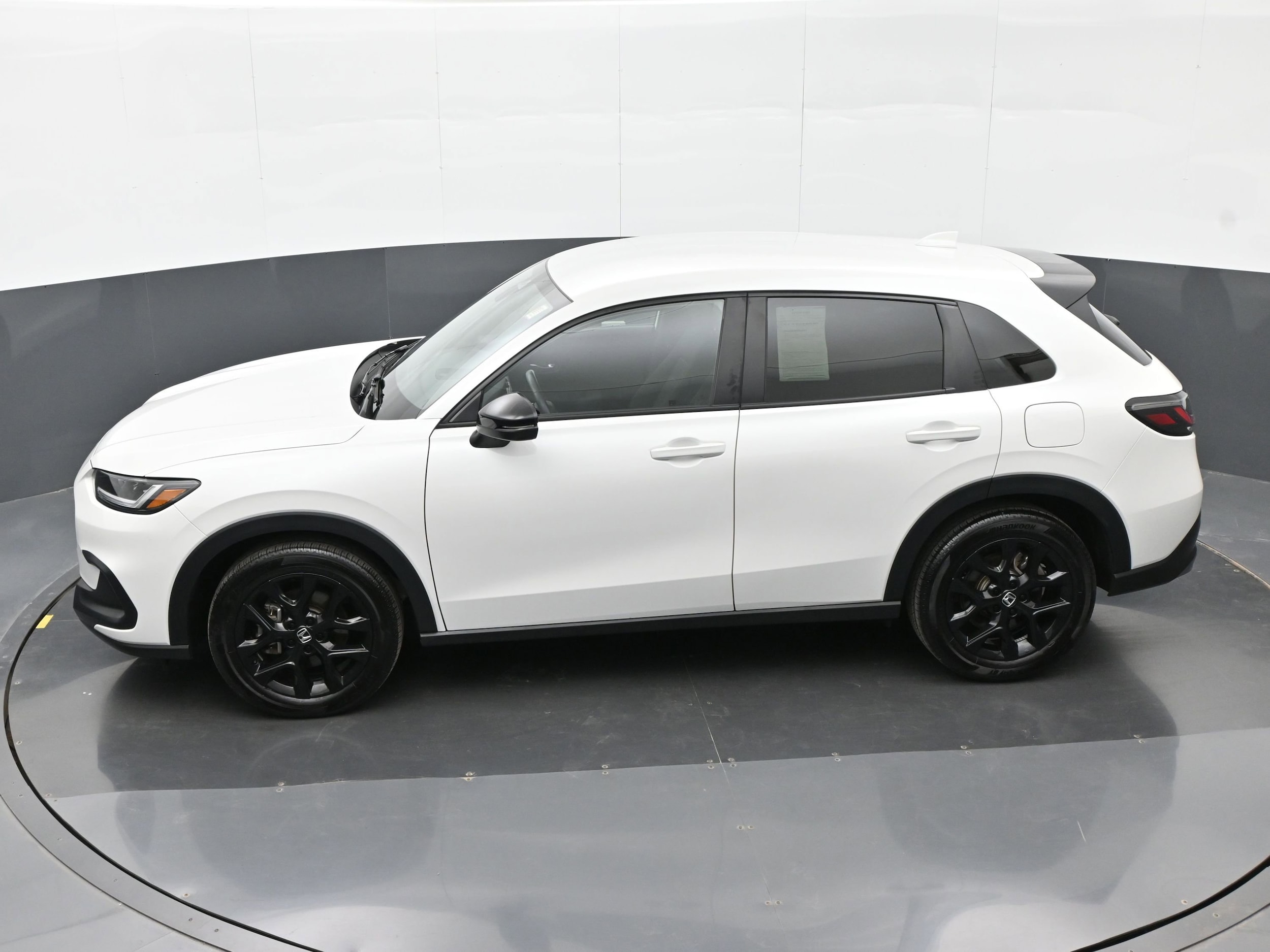 2025 Honda HR-V Sport - Photo 36