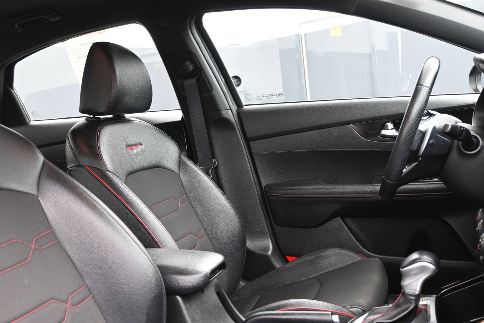 2021 Kia Forte GT - Photo 27